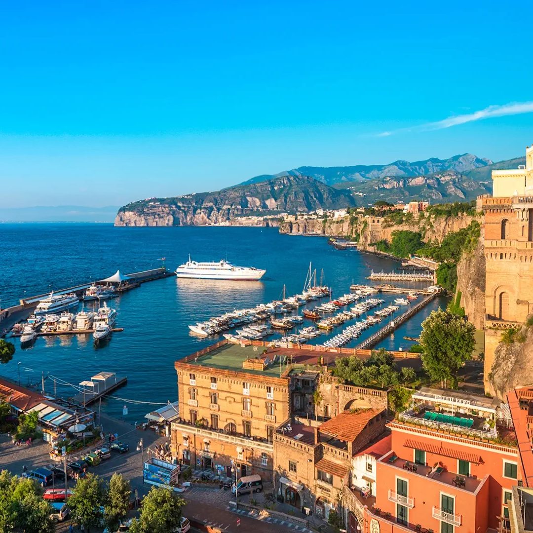 Private transfer from Rome to Sorrento